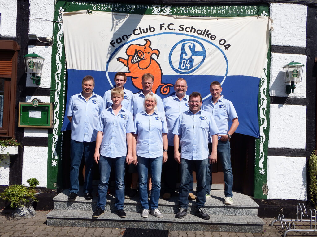 Schalke Fanclub - Jahreshaupversammlung mit Blau-Weißer Nacht im ...